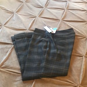 Straight leg, cuffed pull on trouser, Tribal brand from Stichfix, new w tags.